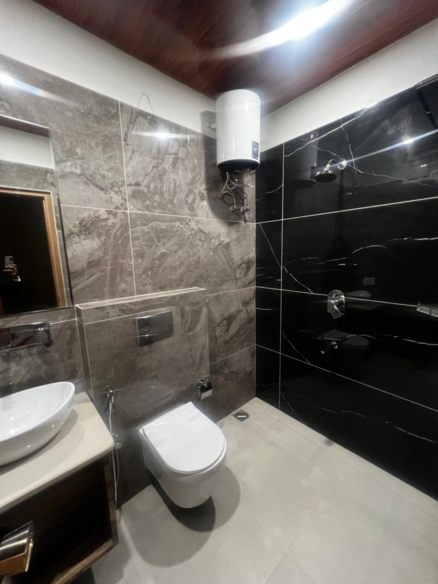 Anaya Retreat Hotel Varanasi Ngoại thất bức ảnh